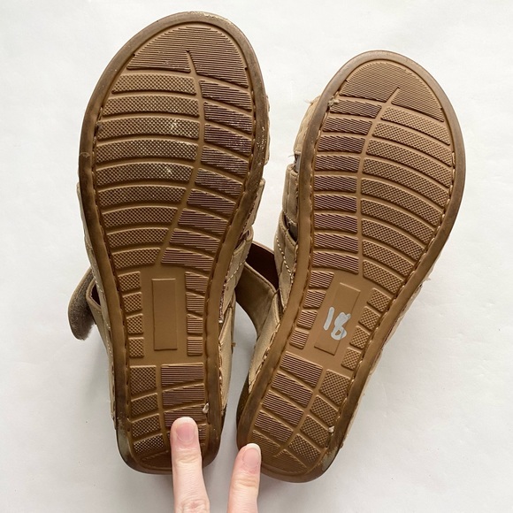 Cliffs by White Mountain Wedge Sandals in Tan - Picture 5 of 5